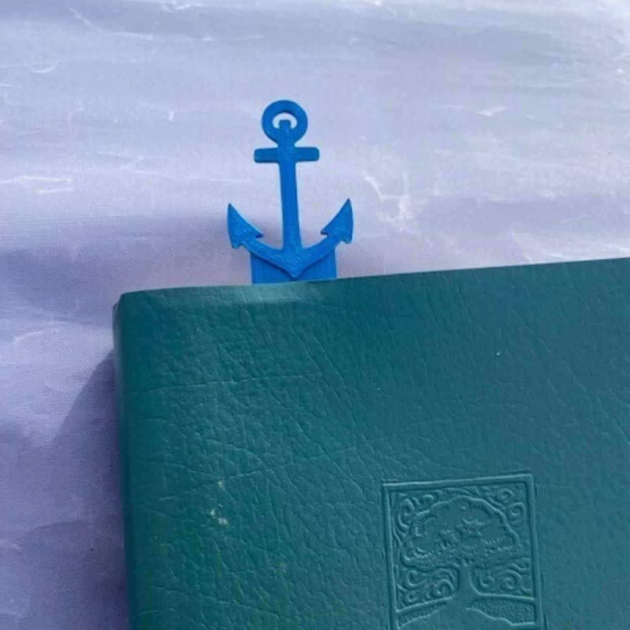 Thumbnail 3: Schwertförmiges Gummilesezeichen – Ideal für Leser, 2er-Pack