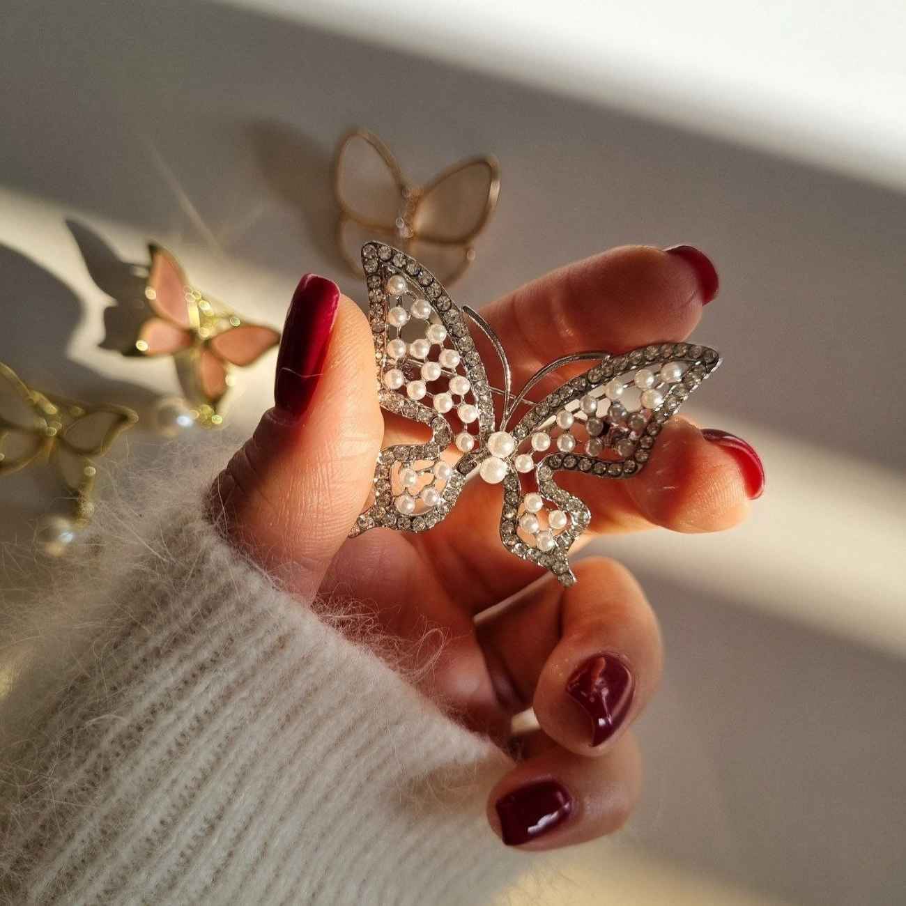 Vintage-Stil goldene Schmetterlings-Brosche – Klassische Schönheit mit modernem Touch