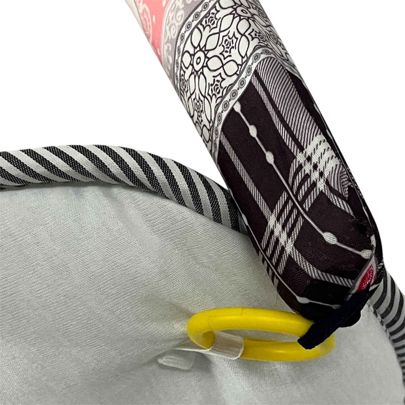 Thumbnail 6: Babyspielmatte im karierten Tiermuster – Weiches Mikrofasergewebe mit hängenden Spielzeugen