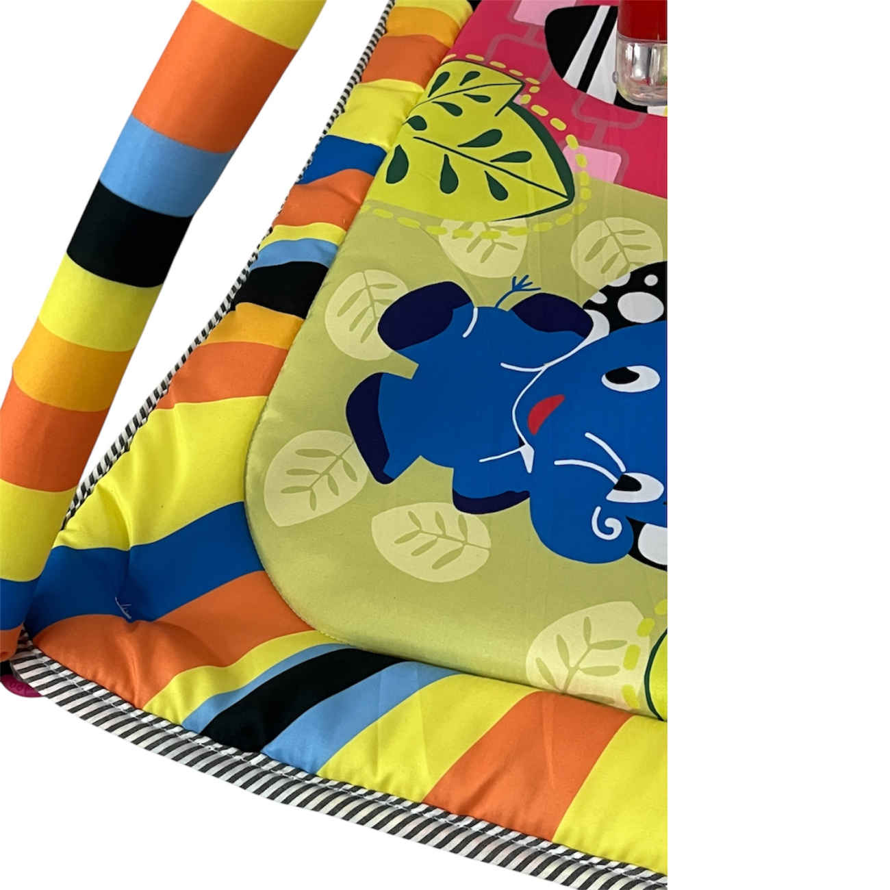 Thumbnail 4: Babyspielmatte im karierten Tiermuster – Weiches Mikrofasergewebe mit hängenden Spielzeugen