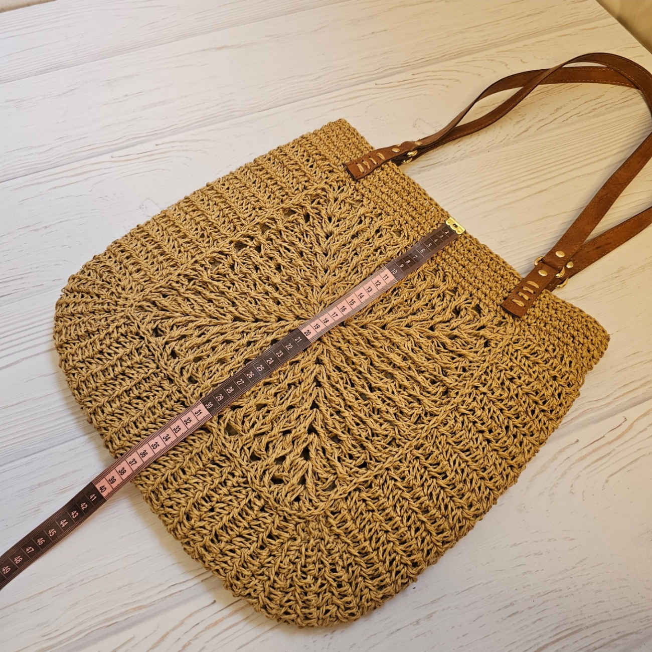 Eco-Friendly-Raffia-Beach-Bag-–-Lightweight-Handwoven-Summer-Tote-6