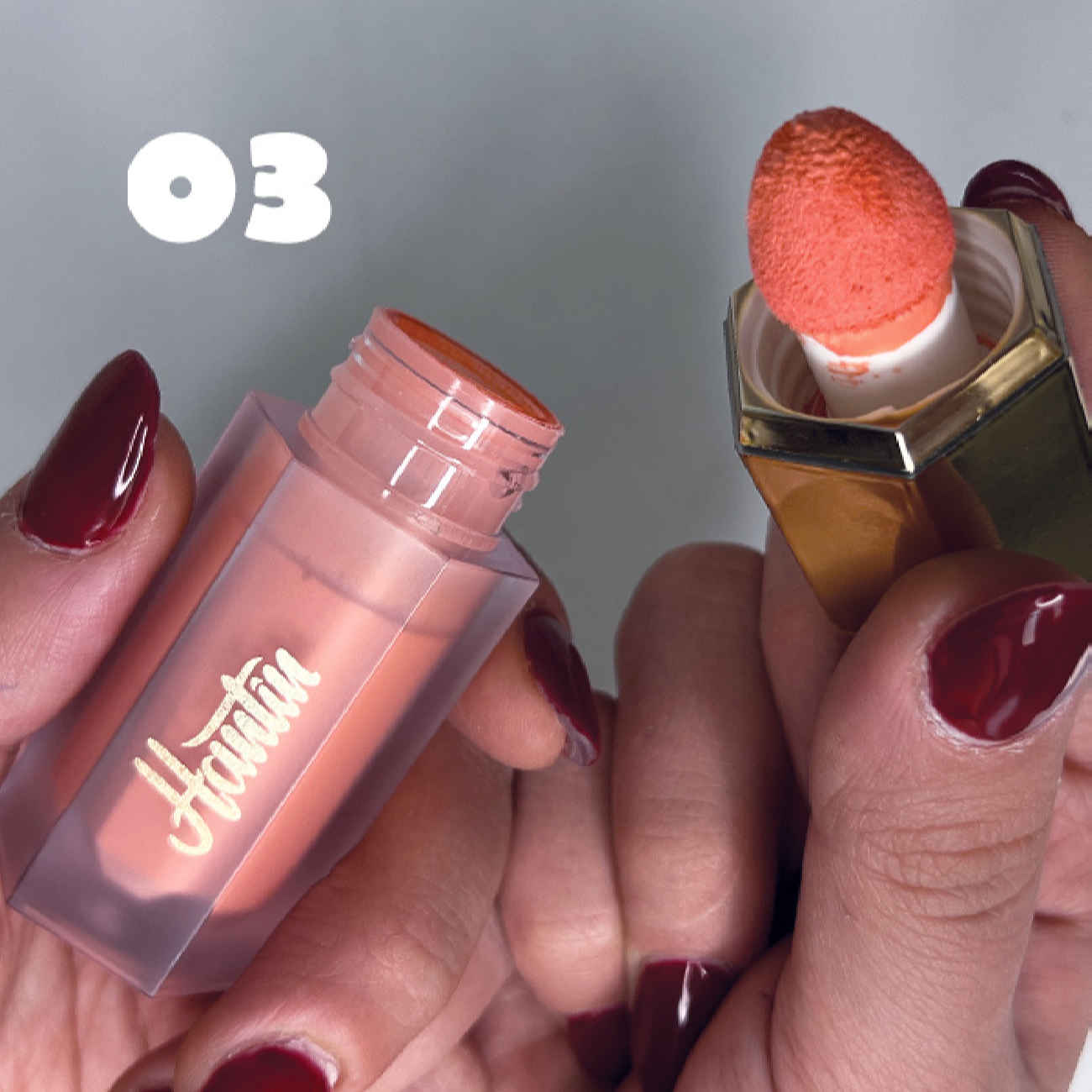 Hantin Flüssig-Rouge mit hoher Farbkraft und mattem Finish – Für alle Hauttypen geeignet – Farbton 03