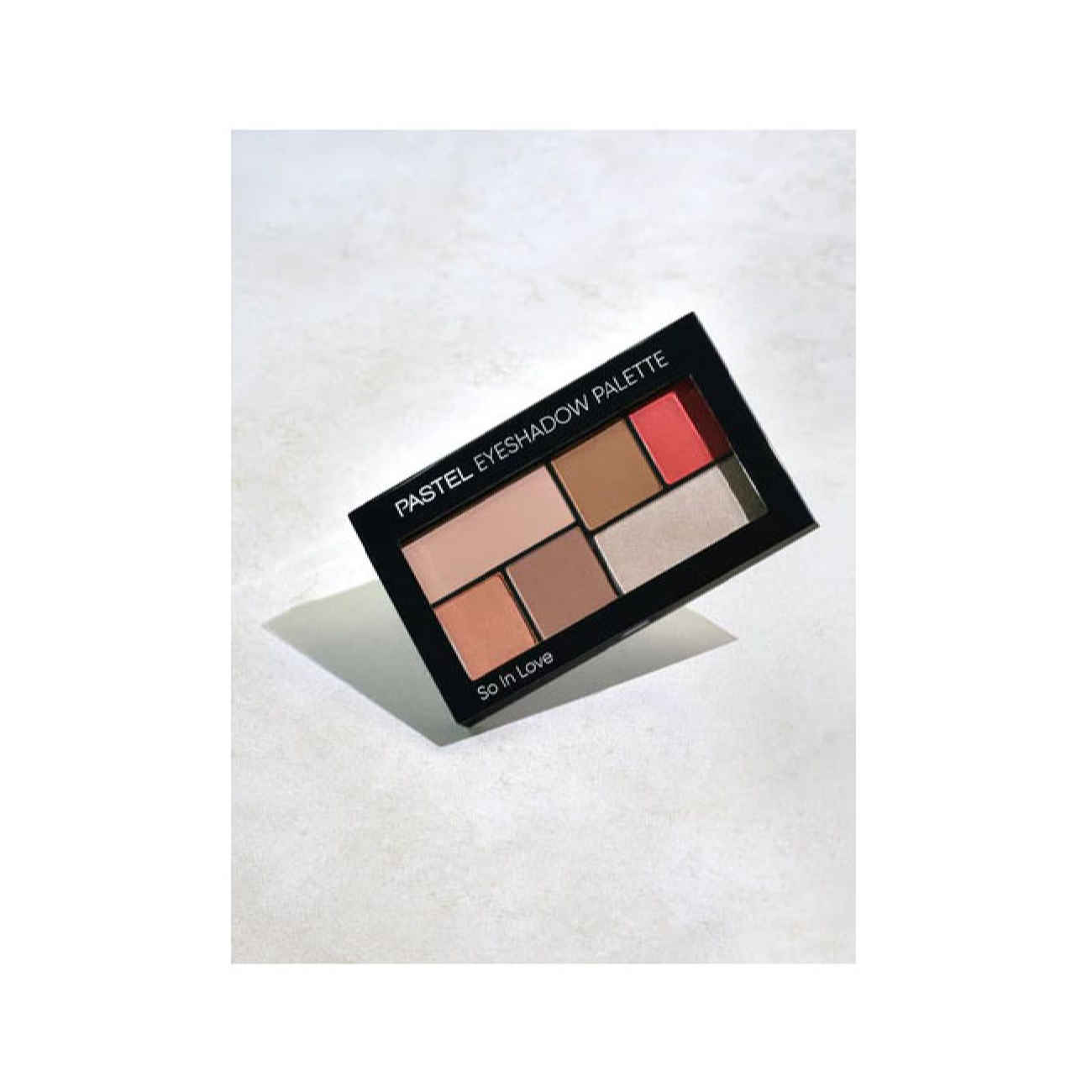 Lidschattenpalette Pastell So In Love Model Perlglanzpigmente hohe Farbintensität und langer Halt 201