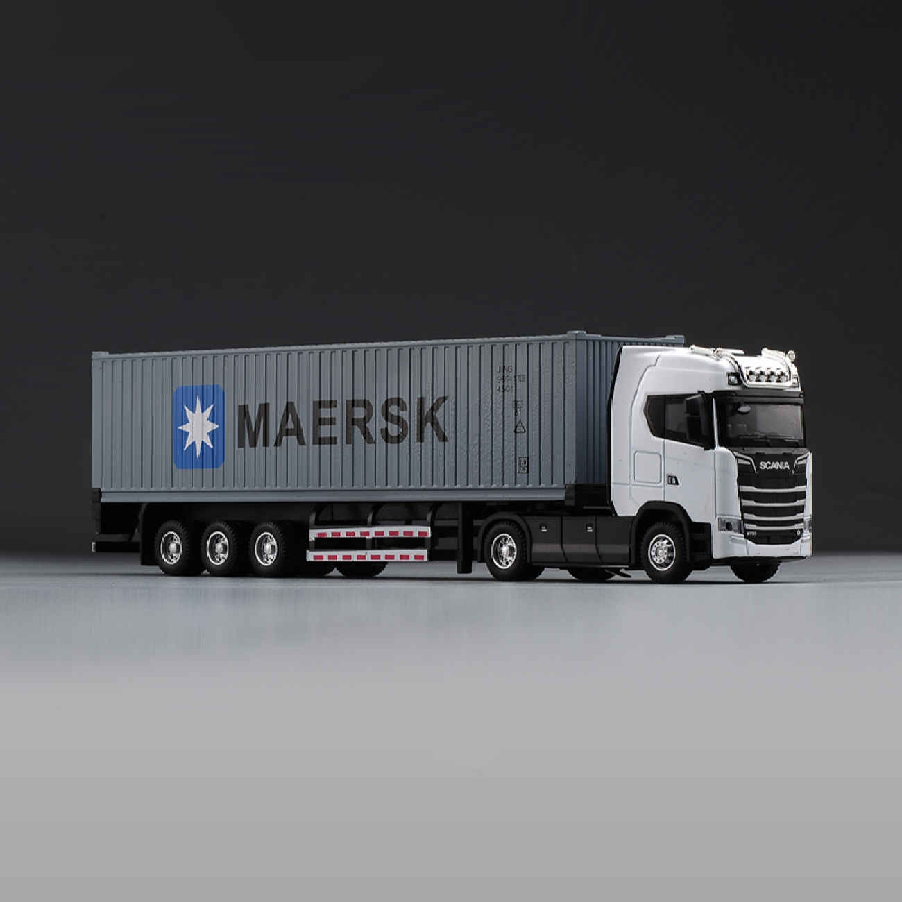 Vintage Spielzeug-LKW Mercedes-Benz Actros 1996 mit originalgetreuem MSC-Container und feinen Details